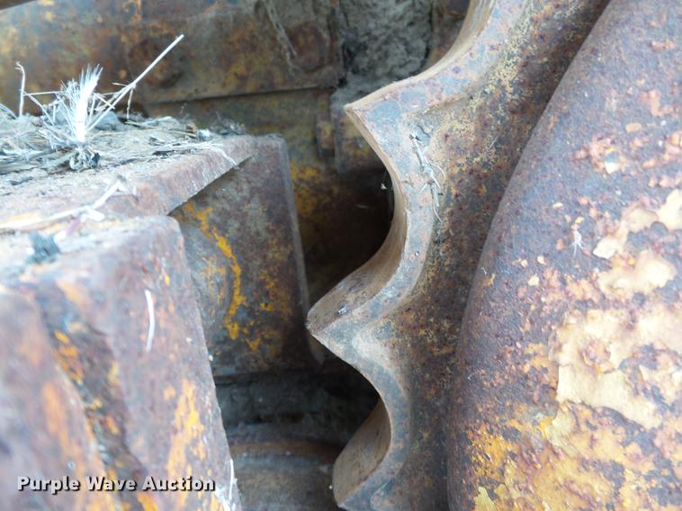 image for item DA2419 1976 John Deere 350CE dozer