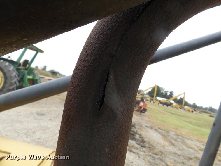 image for item DA2419 1976 John Deere 350CE dozer