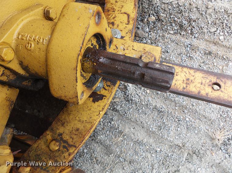 image for item DA2419 1976 John Deere 350CE dozer