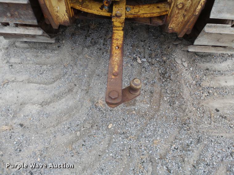 image for item DA2419 1976 John Deere 350CE dozer