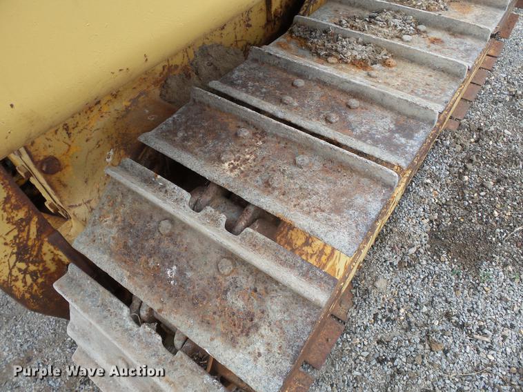 image for item DA2419 1976 John Deere 350CE dozer