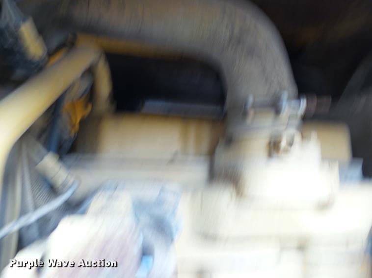 image for item DA2419 1976 John Deere 350CE dozer