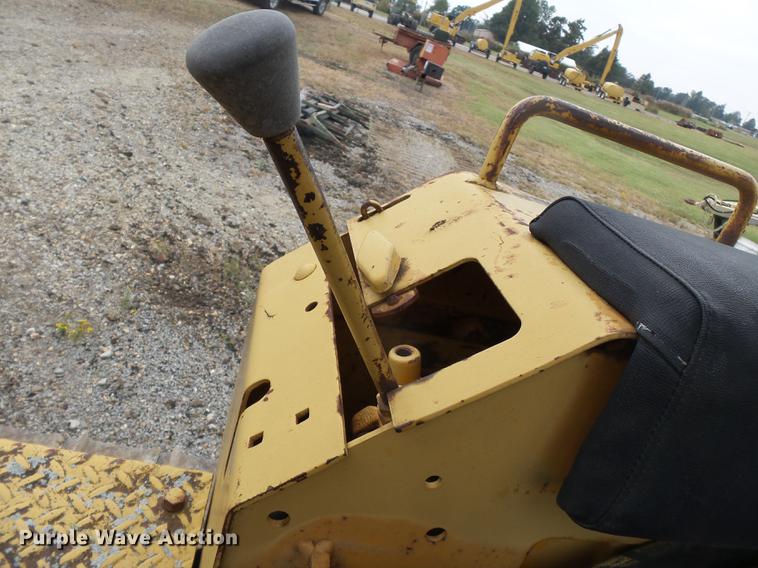 image for item DA2419 1976 John Deere 350CE dozer