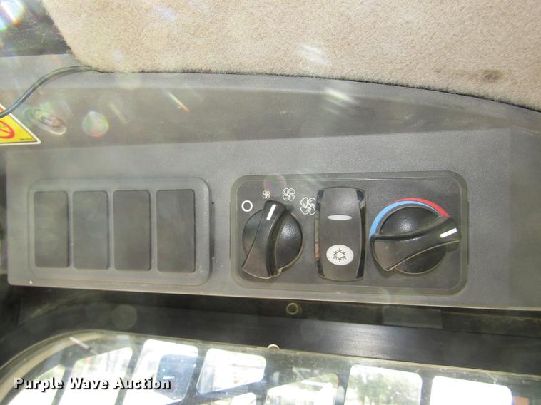 image for item DA3183 2008 Caterpillar 277C skid steer