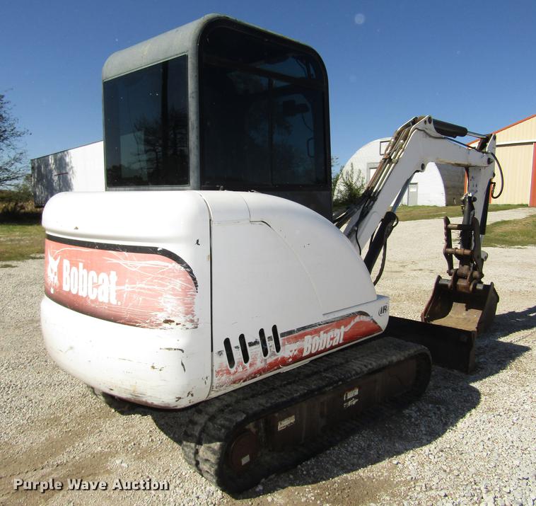 image for item DA3184 2002 Bobcat 331D compact excavator