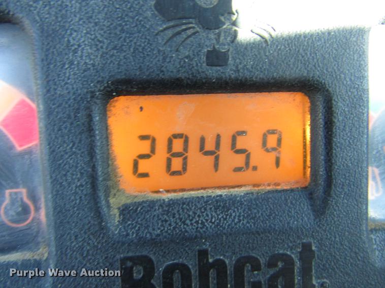 image for item DA3184 2002 Bobcat 331D compact excavator