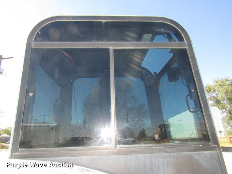 image for item DA3184 2002 Bobcat 331D compact excavator