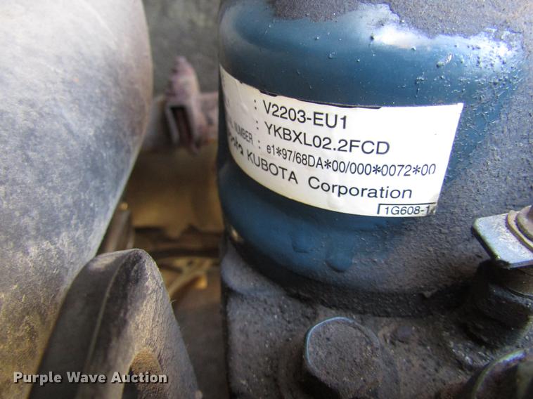 image for item DA3184 2002 Bobcat 331D compact excavator