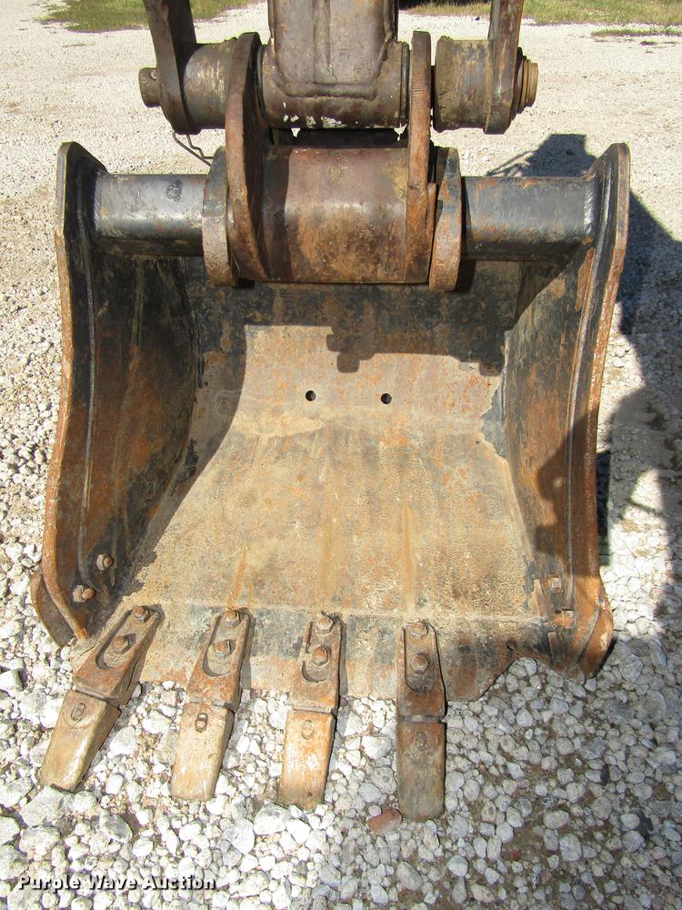 image for item DA3184 2002 Bobcat 331D compact excavator