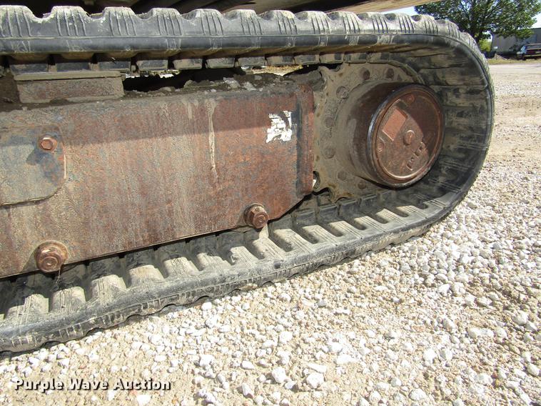 image for item DA3184 2002 Bobcat 331D compact excavator