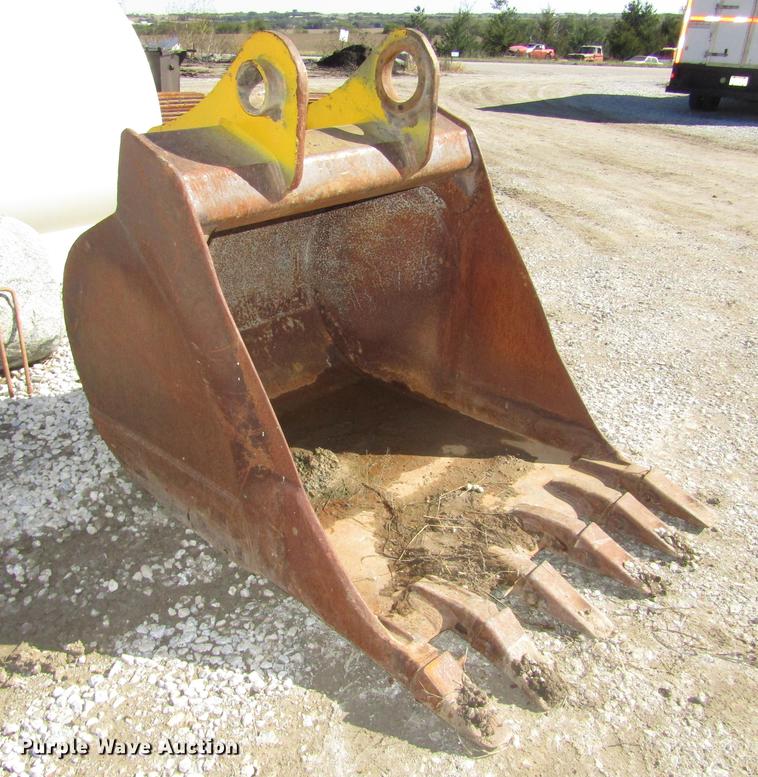 image for item DA3186 John Deere excavator bucket