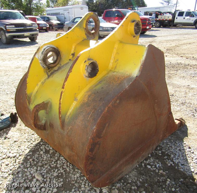 John Deere excavator bucket in Martell, NE Item DA3186 sold Purple Wave