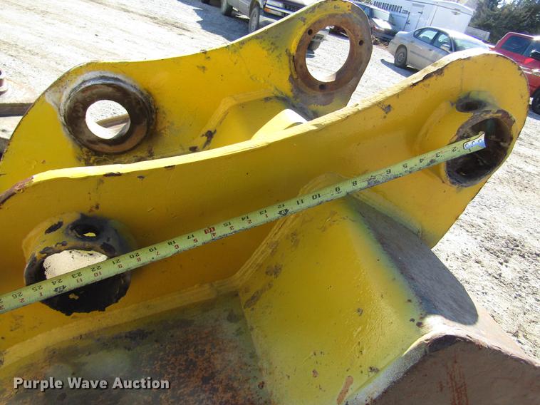 image for item DA3186 John Deere excavator bucket