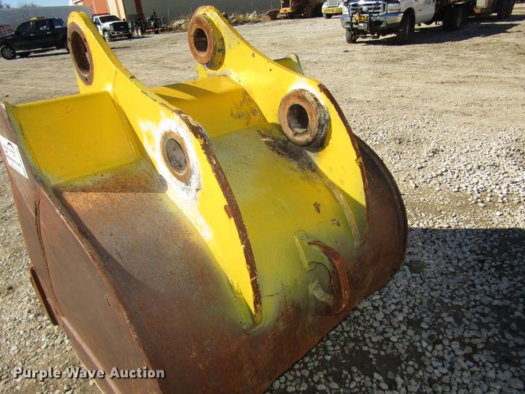image for item DA3186 John Deere excavator bucket
