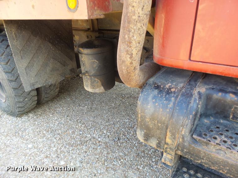 image for item DB1462 1997 International 4900 dump truck