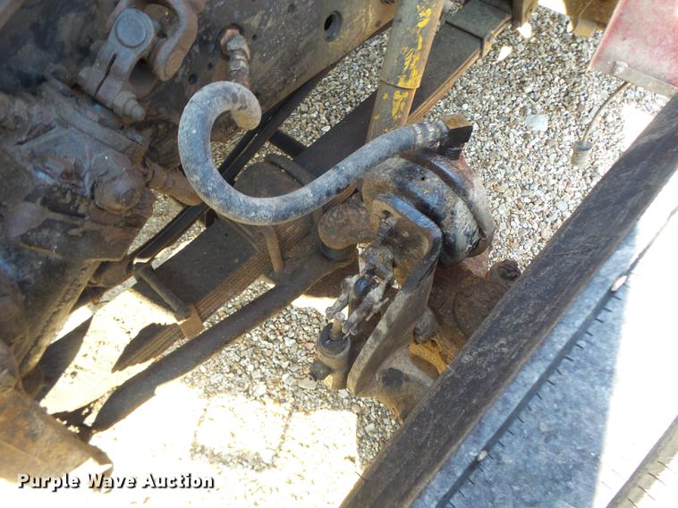 image for item DB1462 1997 International 4900 dump truck