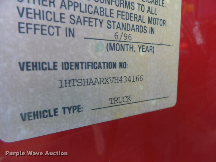 image for item DB1462 1997 International 4900 dump truck