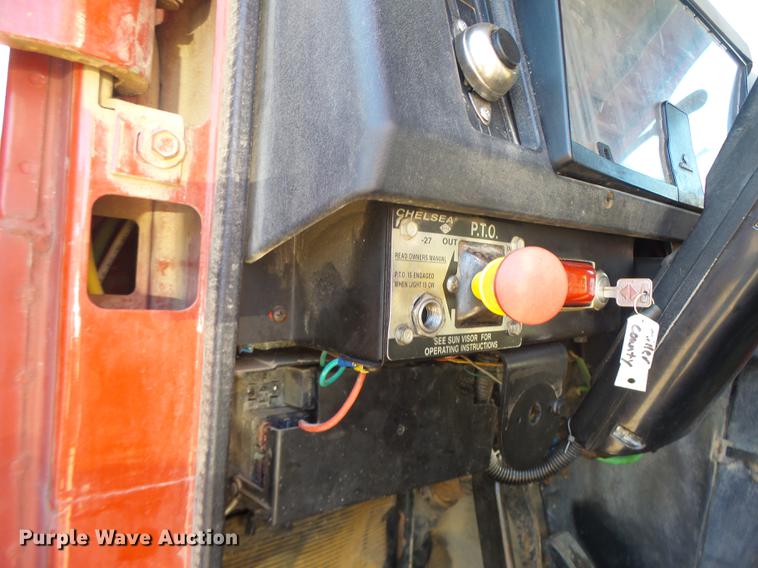 image for item DB1462 1997 International 4900 dump truck