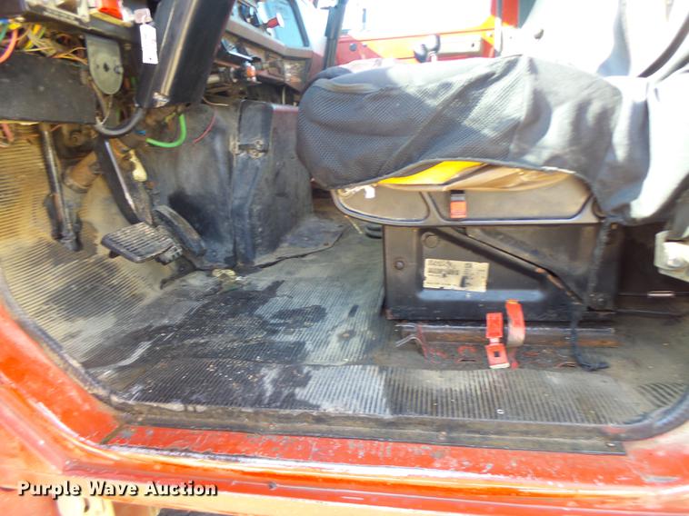 image for item DB1462 1997 International 4900 dump truck