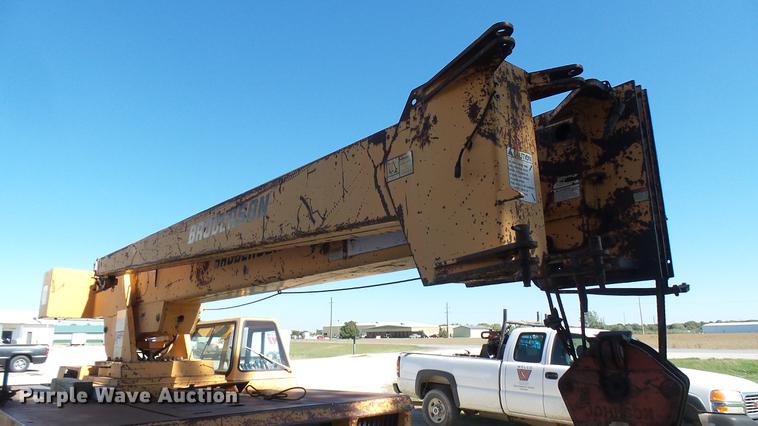 image for item DB3459 Broderson IC-200-2C crane