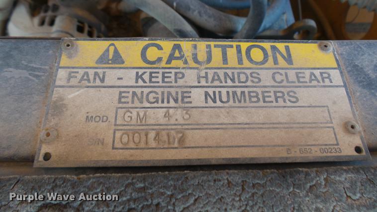 image for item DB3459 Broderson IC-200-2C crane