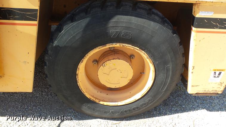 image for item DB3459 Broderson IC-200-2C crane