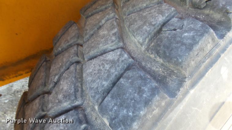 image for item DB3459 Broderson IC-200-2C crane