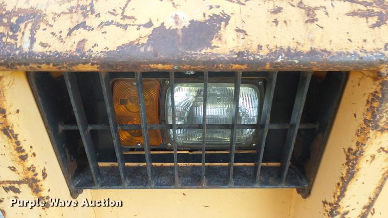 image for item DB3459 Broderson IC-200-2C crane