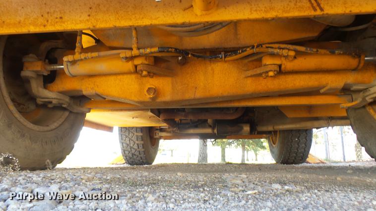 image for item DB3459 Broderson IC-200-2C crane