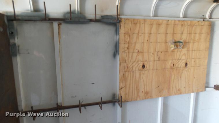 image for item DB3460 2001 CM enclosed cargo trailer