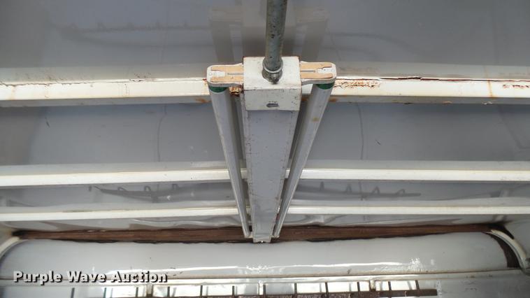 image for item DB3460 2001 CM enclosed cargo trailer