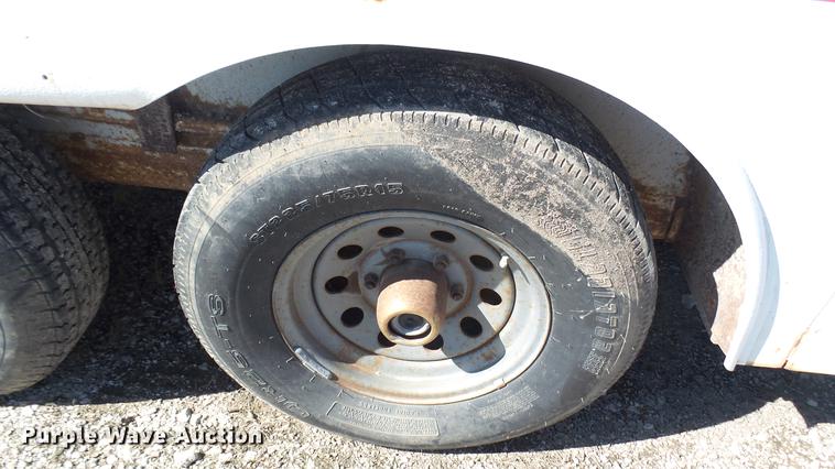 image for item DB3460 2001 CM enclosed cargo trailer