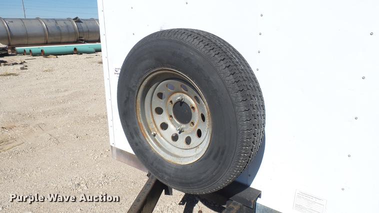 image for item DB3461 1994 Wells Cargo enclosed cargo trailer