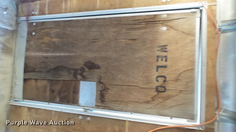 image for item DB3461 1994 Wells Cargo enclosed cargo trailer