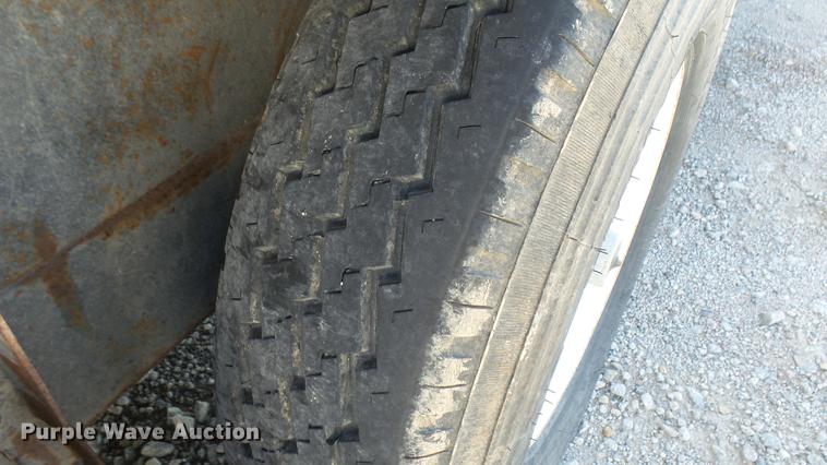 image for item DB3461 1994 Wells Cargo enclosed cargo trailer