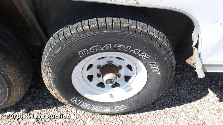 image for item DB3461 1994 Wells Cargo enclosed cargo trailer