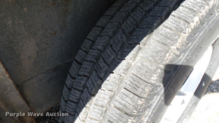 image for item DB3461 1994 Wells Cargo enclosed cargo trailer