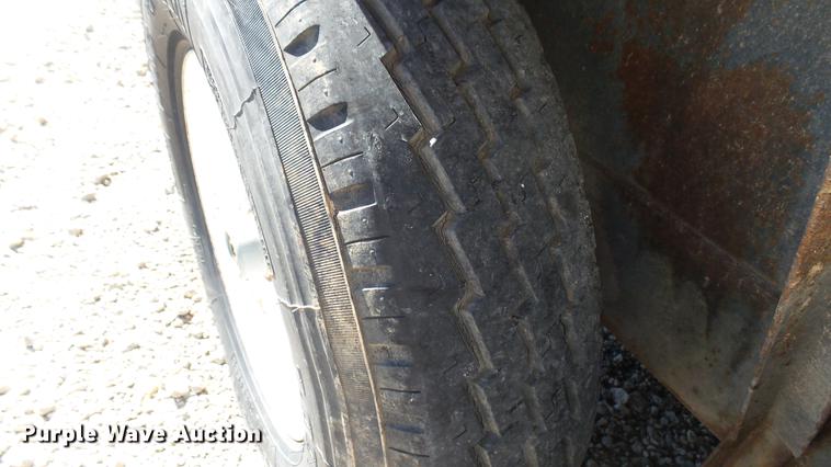 image for item DB3461 1994 Wells Cargo enclosed cargo trailer