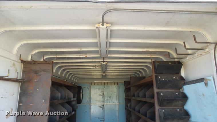 image for item DB3462 2001 CM enclosed cargo trailer