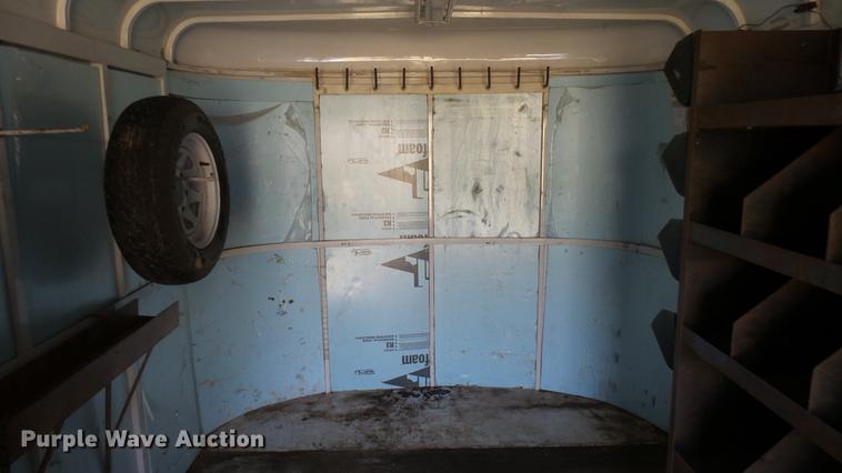 image for item DB3462 2001 CM enclosed cargo trailer