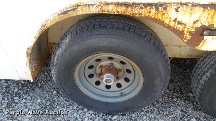 image for item DB3462 2001 CM enclosed cargo trailer