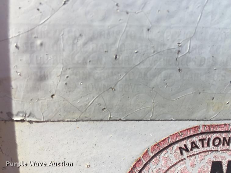 image for item DB3462 2001 CM enclosed cargo trailer