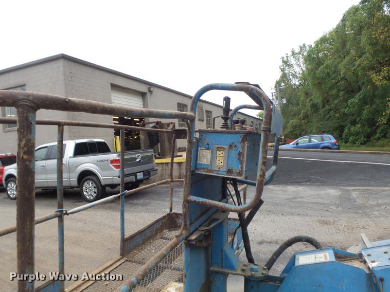 image for item DB6383 1996 Genie S-60 boom lift