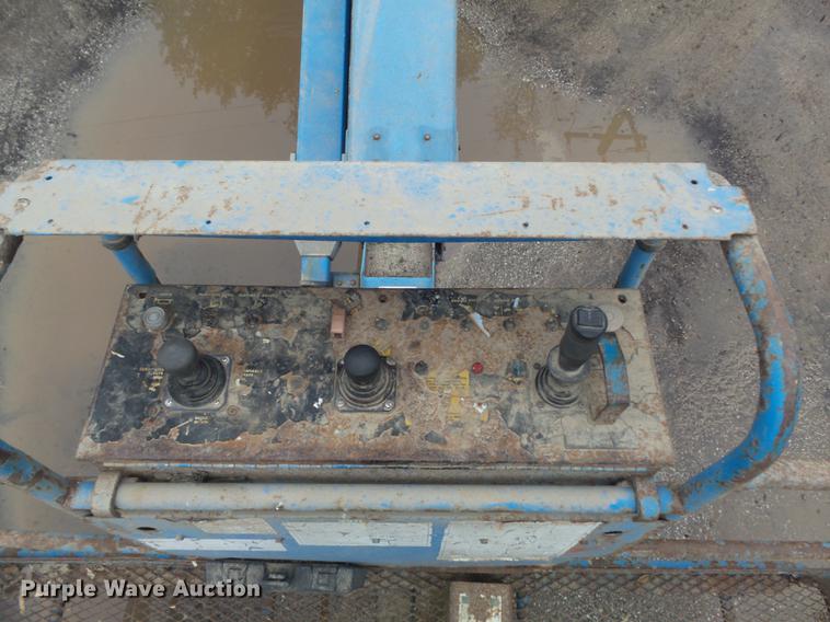 image for item DB6383 1996 Genie S-60 boom lift