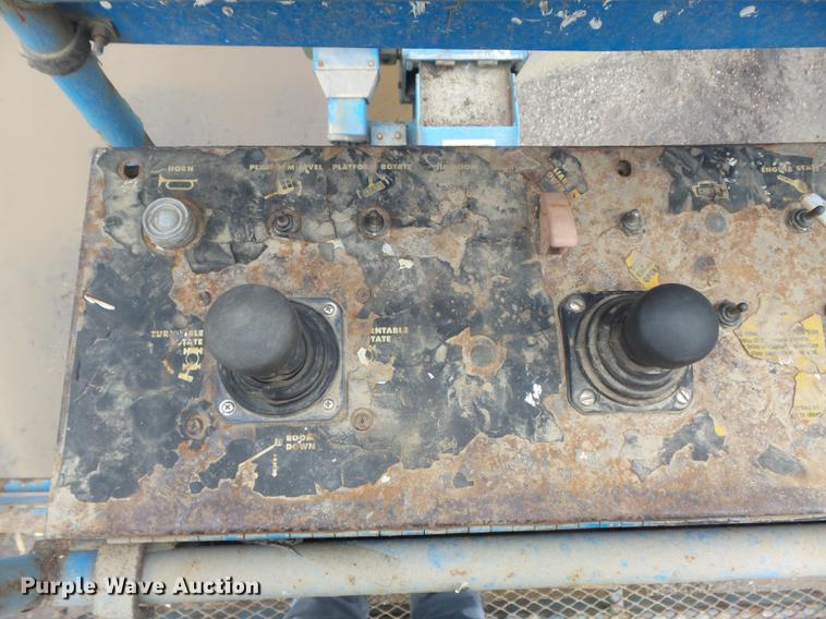 image for item DB6383 1996 Genie S-60 boom lift