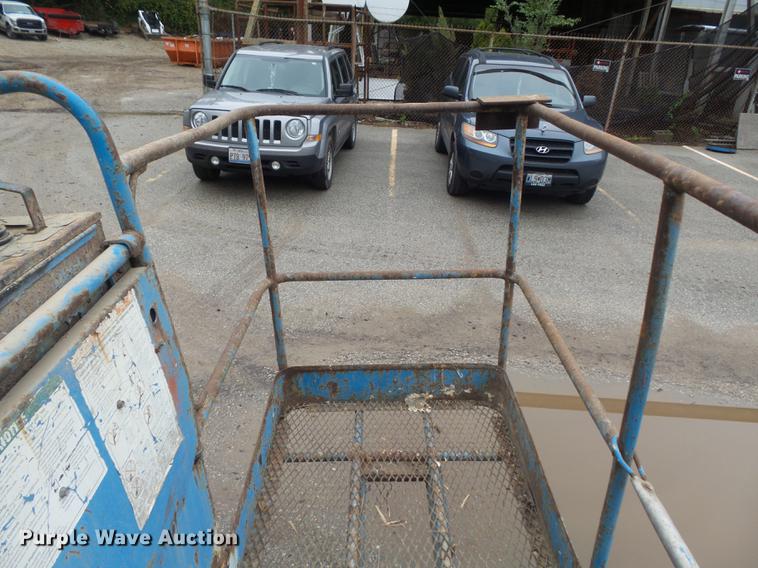 image for item DB6383 1996 Genie S-60 boom lift