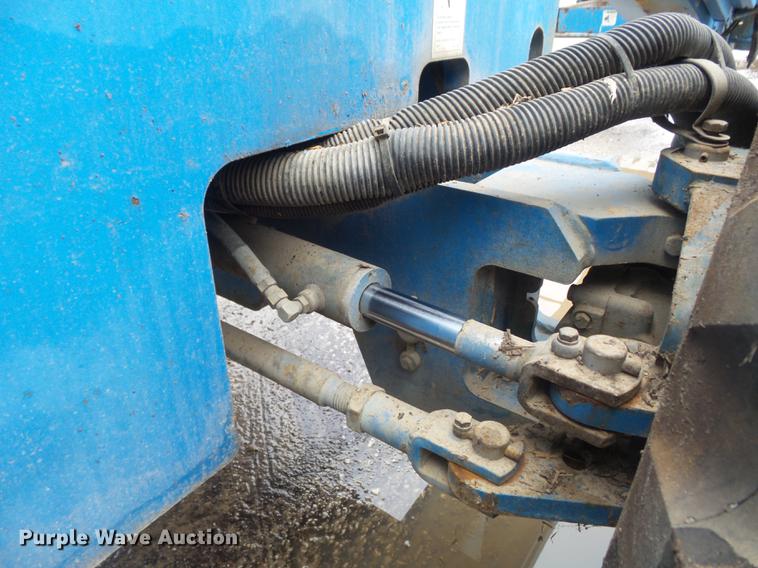 image for item DB6383 1996 Genie S-60 boom lift