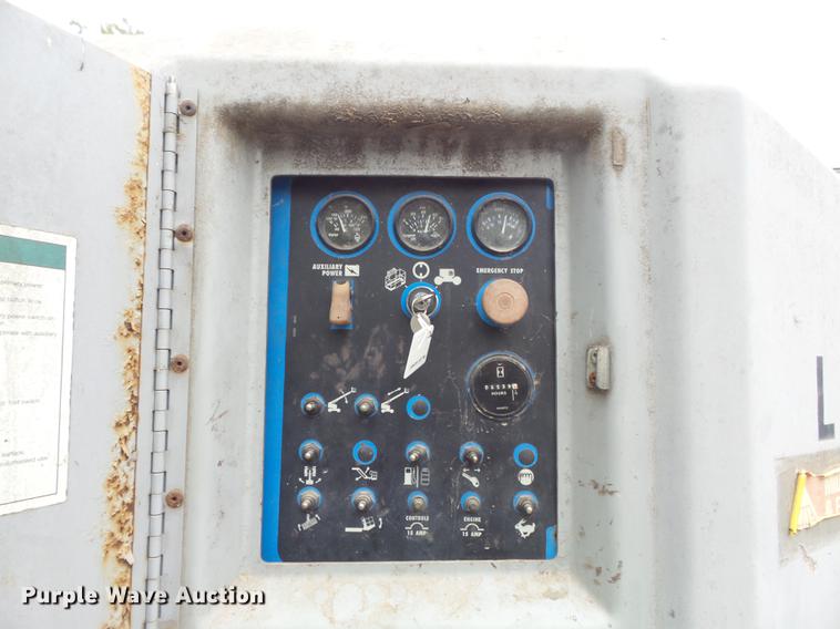 image for item DB6383 1996 Genie S-60 boom lift