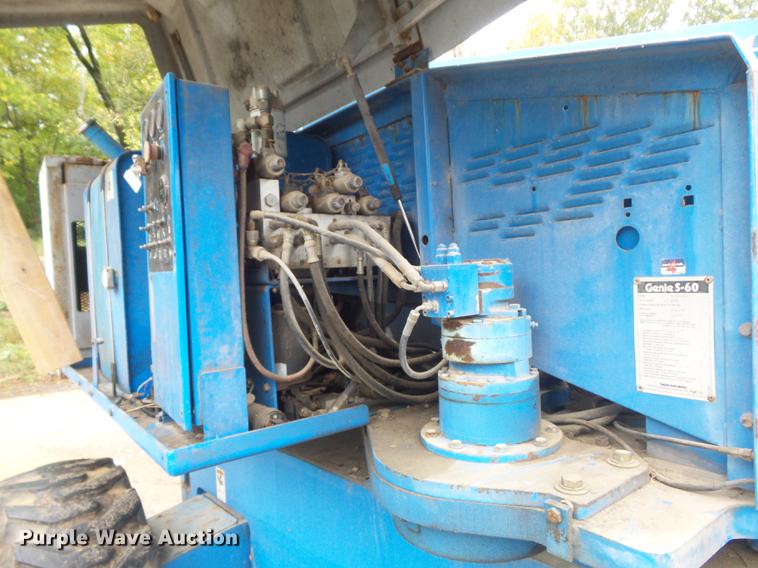 image for item DB6383 1996 Genie S-60 boom lift