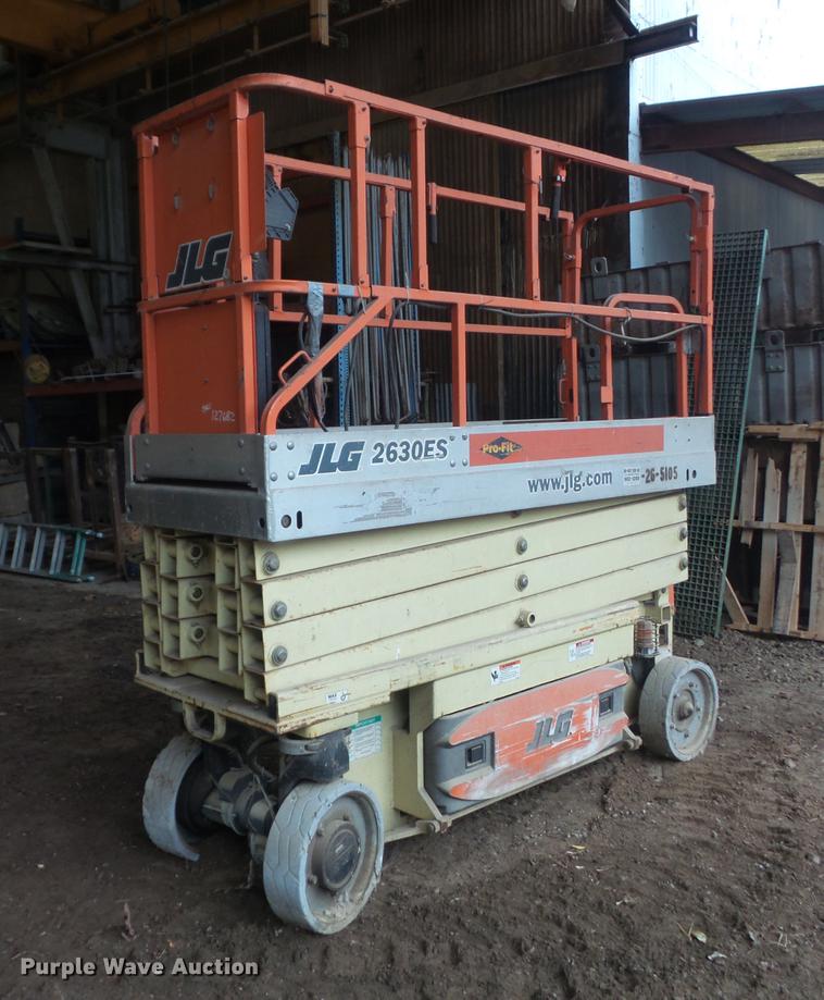 image for item DB6384 2005 JLG 2630ES scissor lift